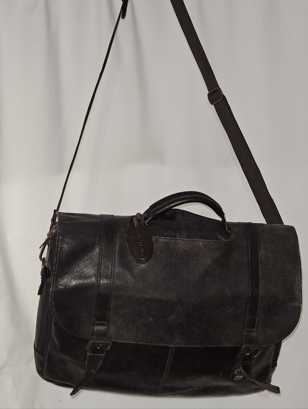 PELLE STUDIO Wilson Leather Organizer Laptop Briefcase Crossbody Shoulder Bag